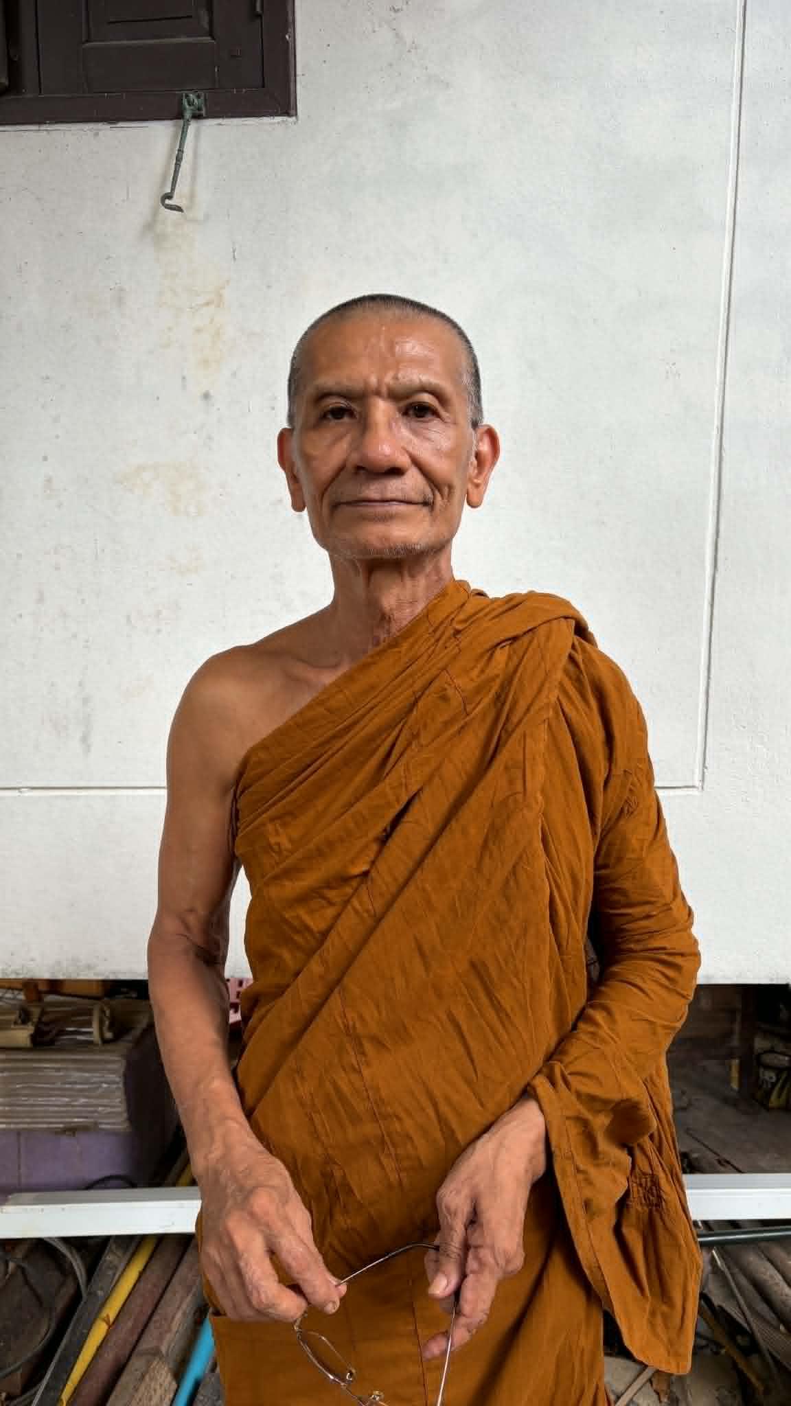 พระครูอาทรธรรมประยุต